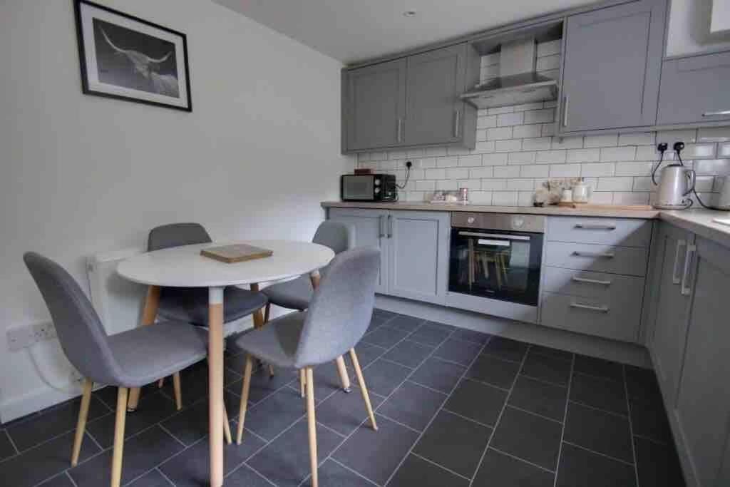 Bakewell- Super Central 2 Bed Apartment ภายนอก รูปภาพ