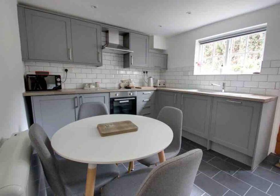 Bakewell- Super Central 2 Bed Apartment ภายนอก รูปภาพ